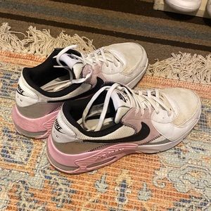 Nike Air Max Excee size Size 9.5